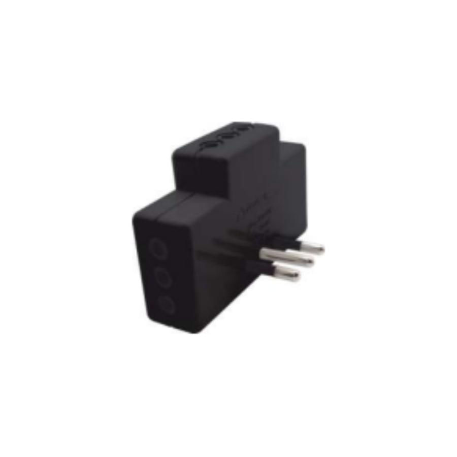 Adaptador Macho Triple MEC 2P + T Con Luz Piloto Negro